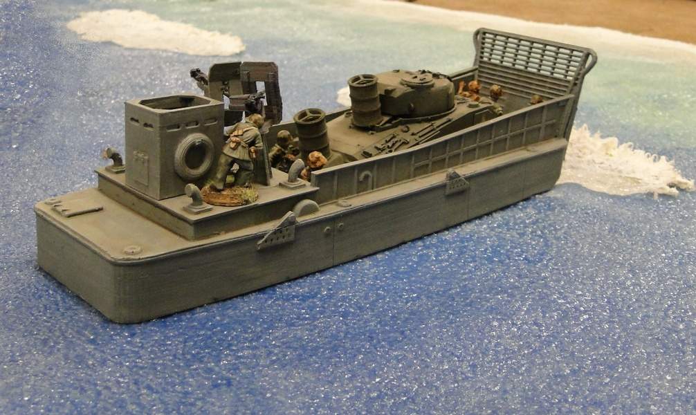 LCM3 Landing Craft 1:56 (28mm)