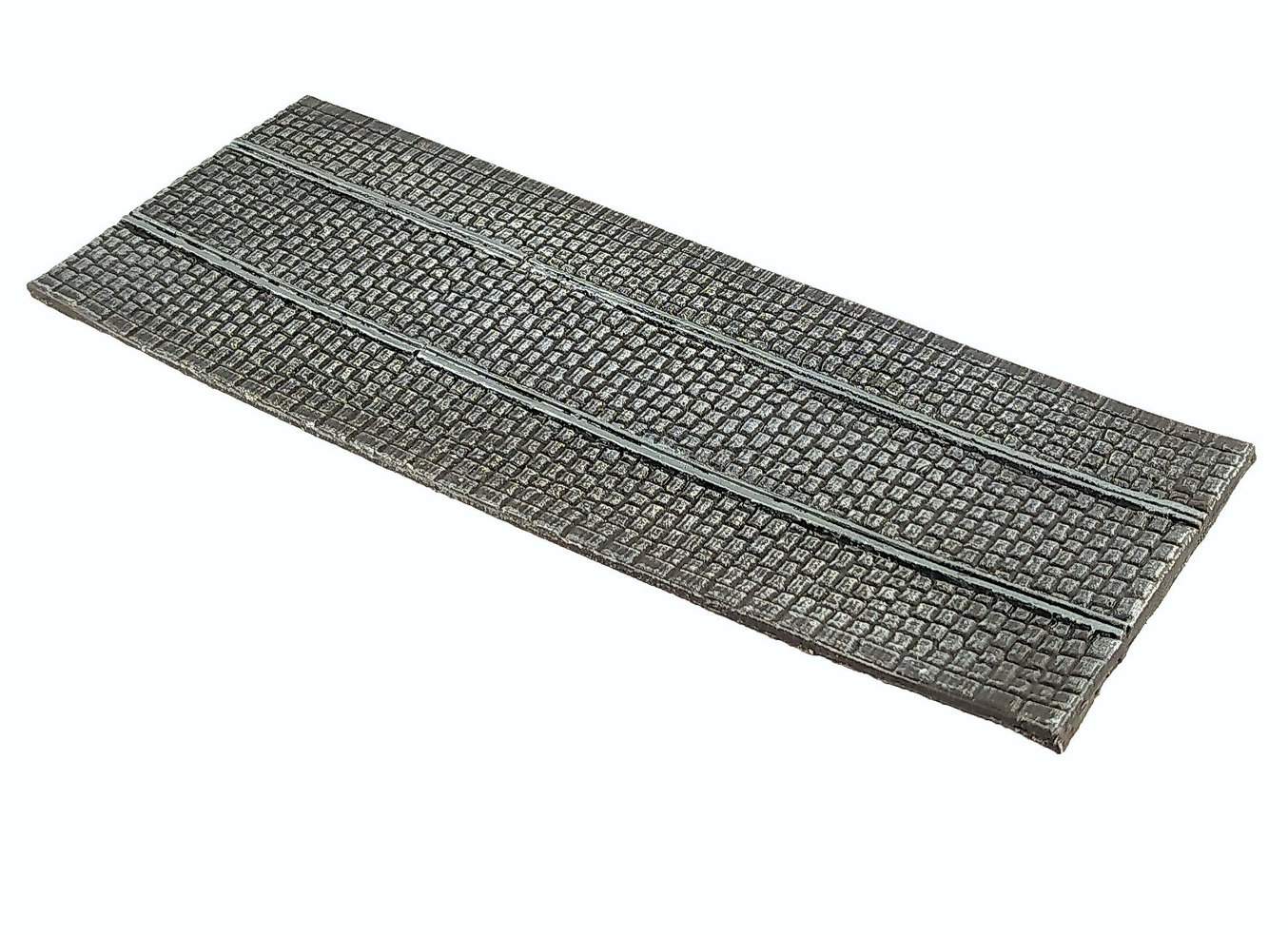 Cobblestone road with tram tracks – straight section  28mm 1:56 scale