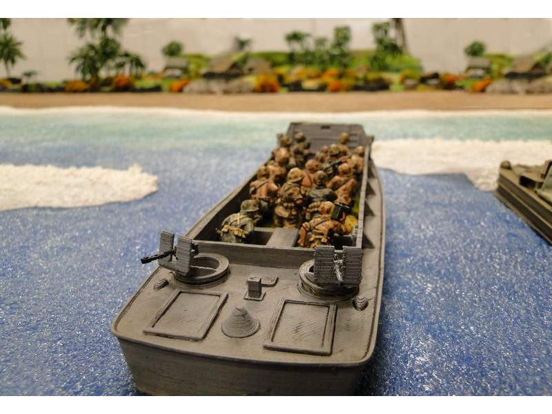 LCVP Higgins US landing craft 1:56 (28mm)