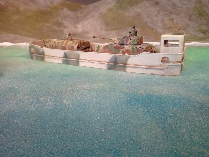 Second World War German Pionierlandungsboot 41   1:56 (28mm)