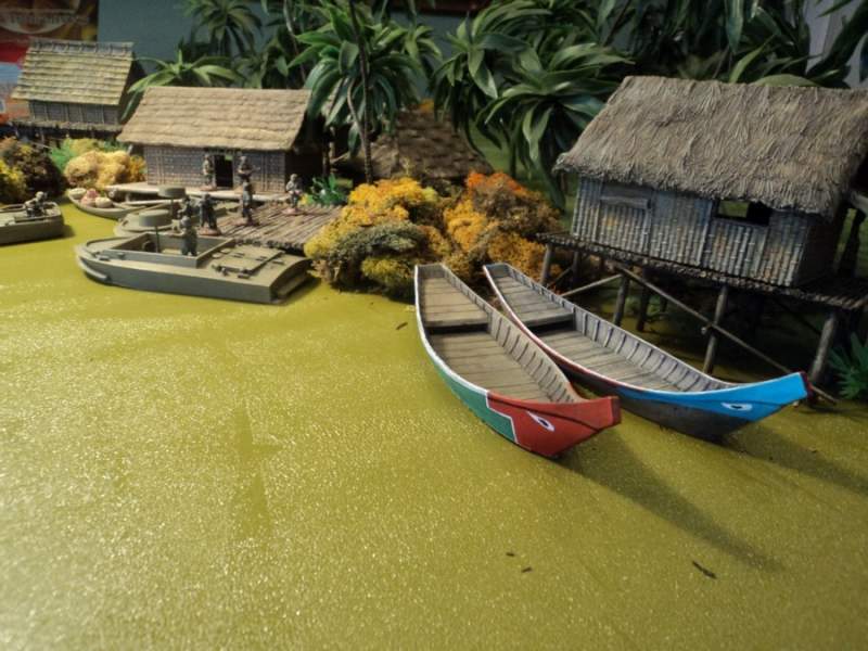 Vietnam Five-Planks Houseboat 1:56 (28mm)