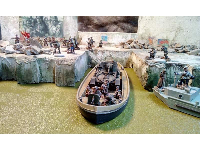 River barge (Europe, XX century) 1:56 (28mm)